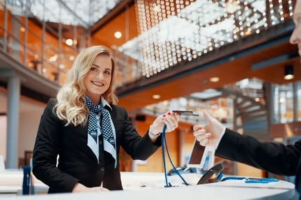 Web_Desktop-FI_2017_Tieto_Support Services_02